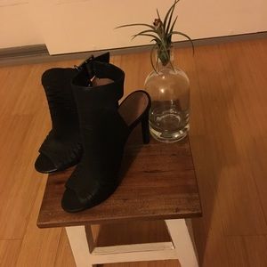 Black Vince Camuto heels.